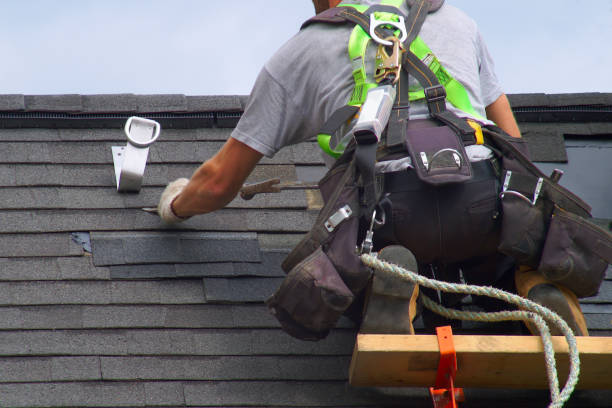Best Flat Roofing  in Oakfield, WI